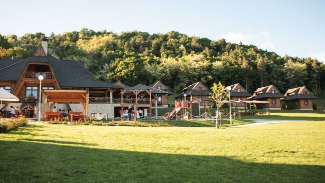 Отель Etno Complex Vrdnicka Kula Врдник Экстерьер фото